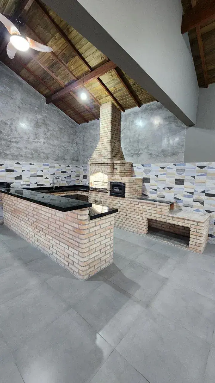 Churrasqueira, forno e fogão